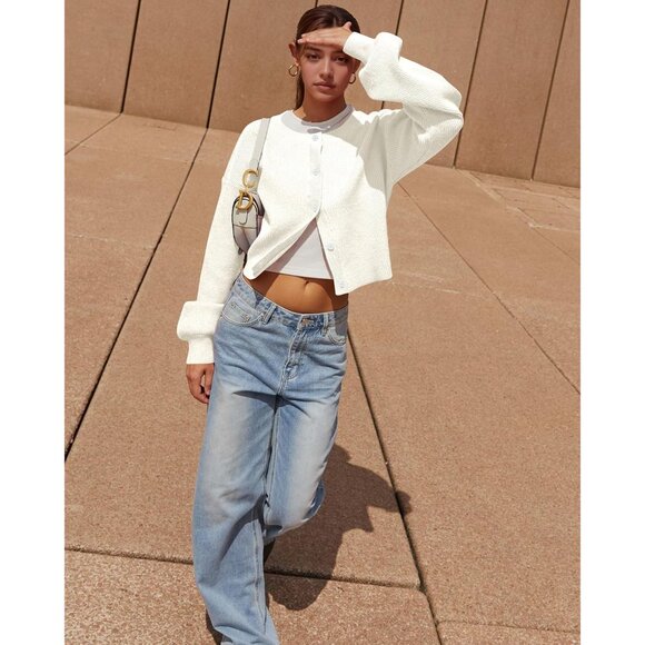 Chic Women's Cropped Cardigan - Chunky Knit Button Down Sweater Jacket - Picture 4 of 6